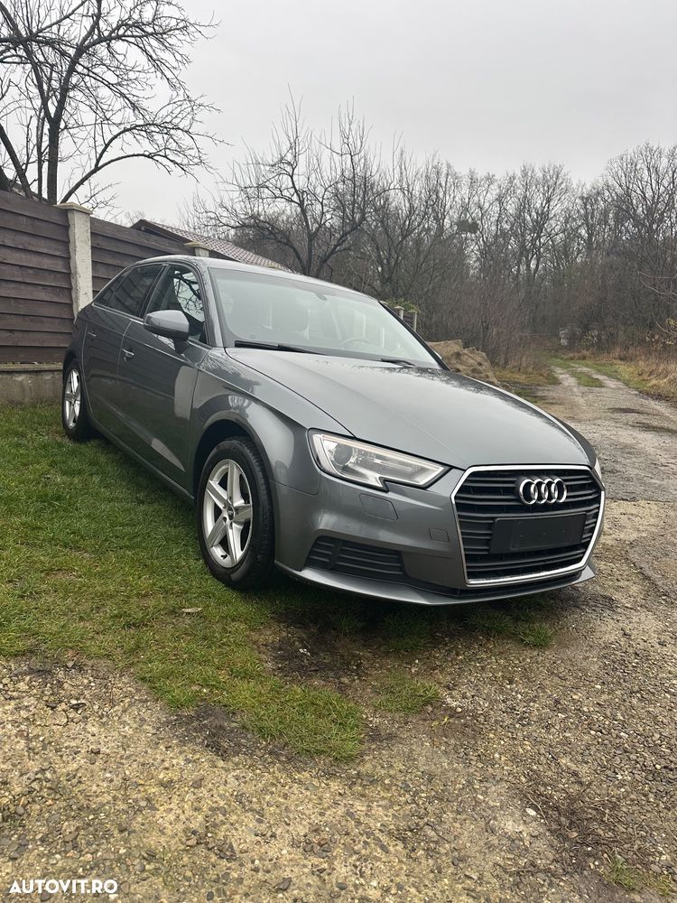 Audi A3 1.6 TDI Sportback (clean diesel) S tronic S line Sportpaket - 2