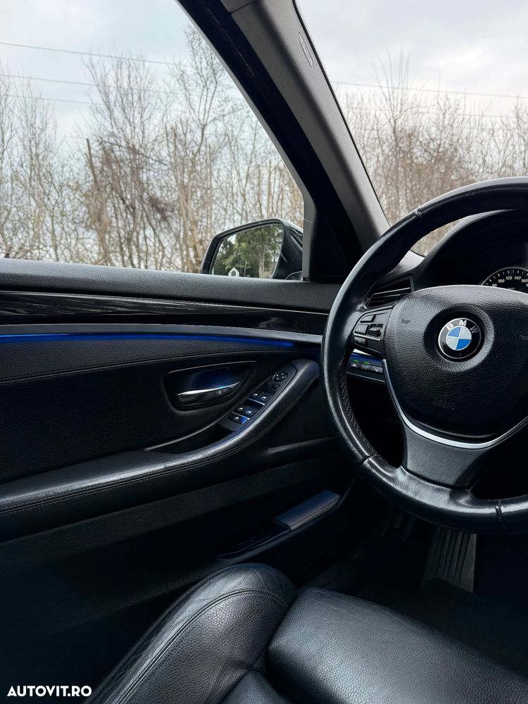 BMW Seria 5 530d xDrive AT - 6
