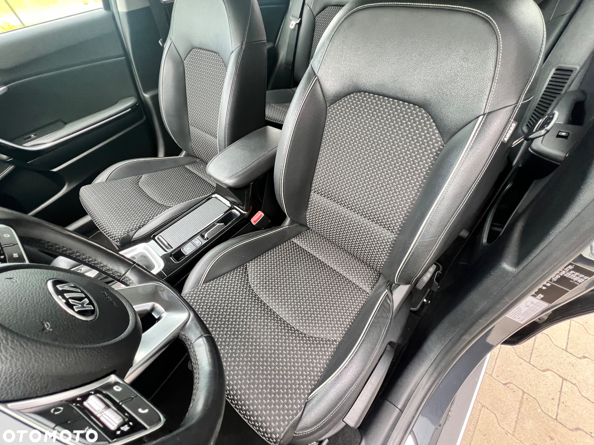 Kia XCeed - 22