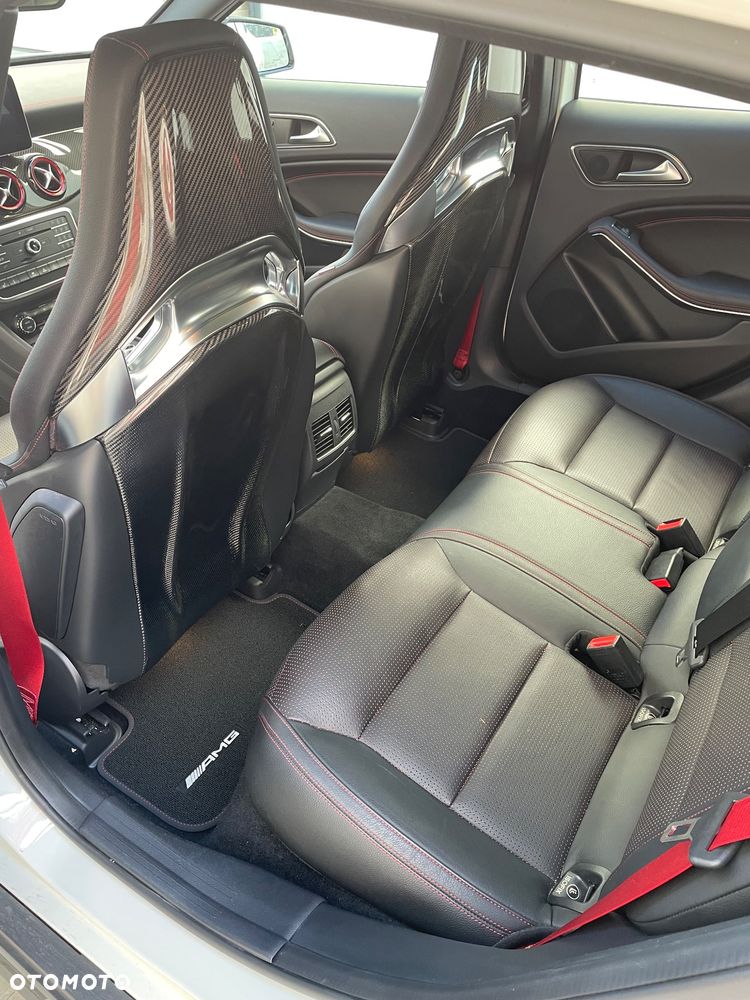 Mercedes-Benz GLA AMG 45 4Matic AMG Speedshift 7G-DCT - 11