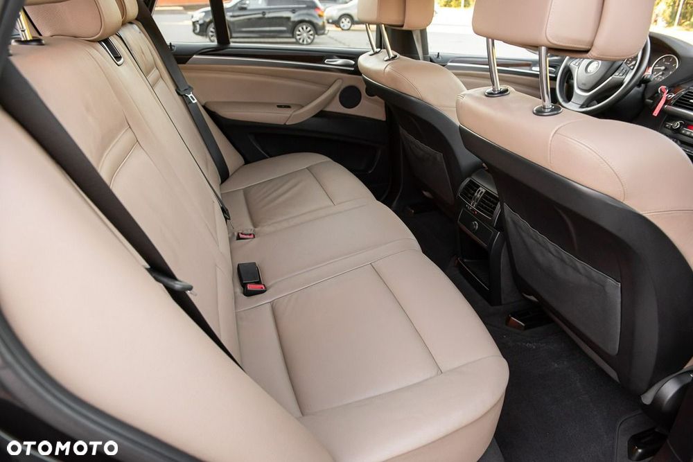 BMW X5 xDrive35d - 10