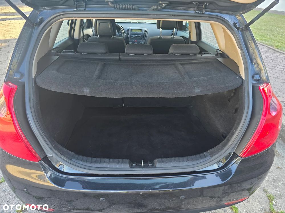 Kia Ceed - 17