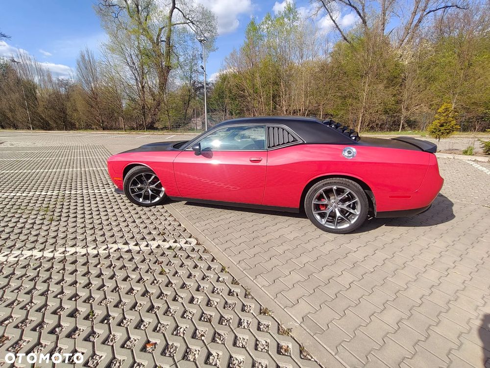 Dodge Challenger - 27