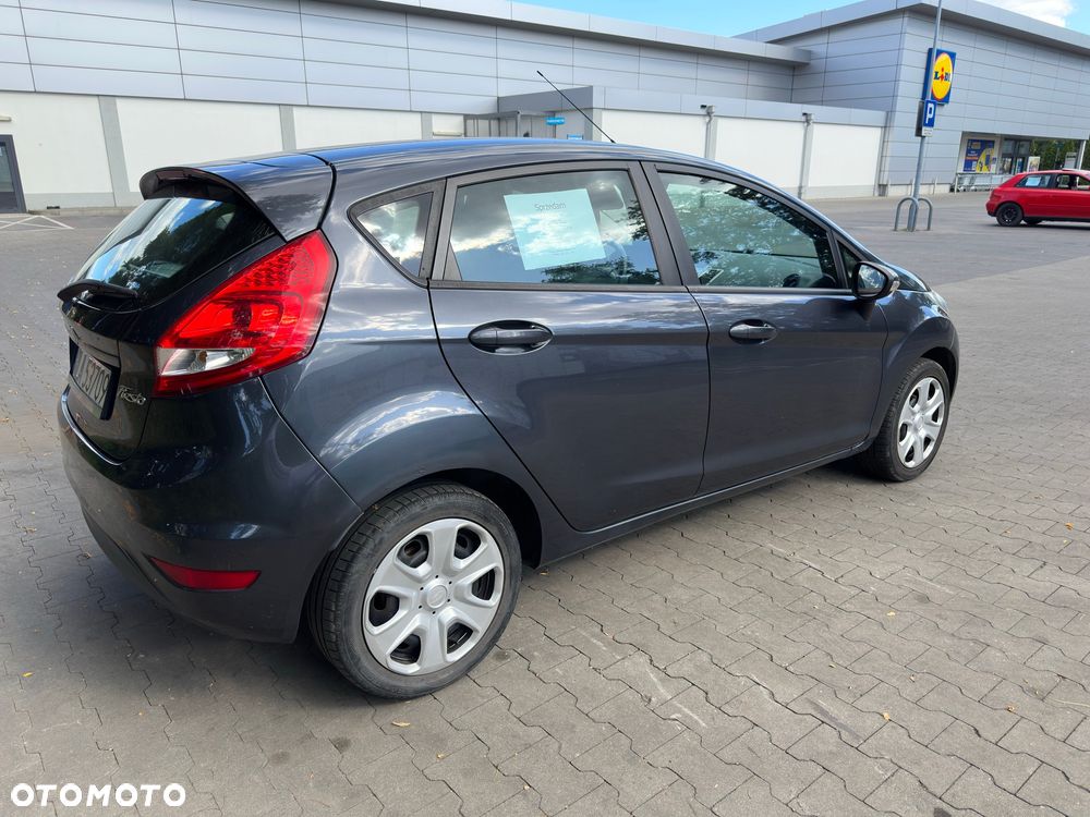 Ford Fiesta - 12