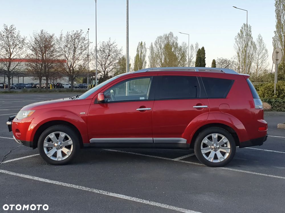 Mitsubishi Outlander 2.4 4WD CVT Instyle - 4