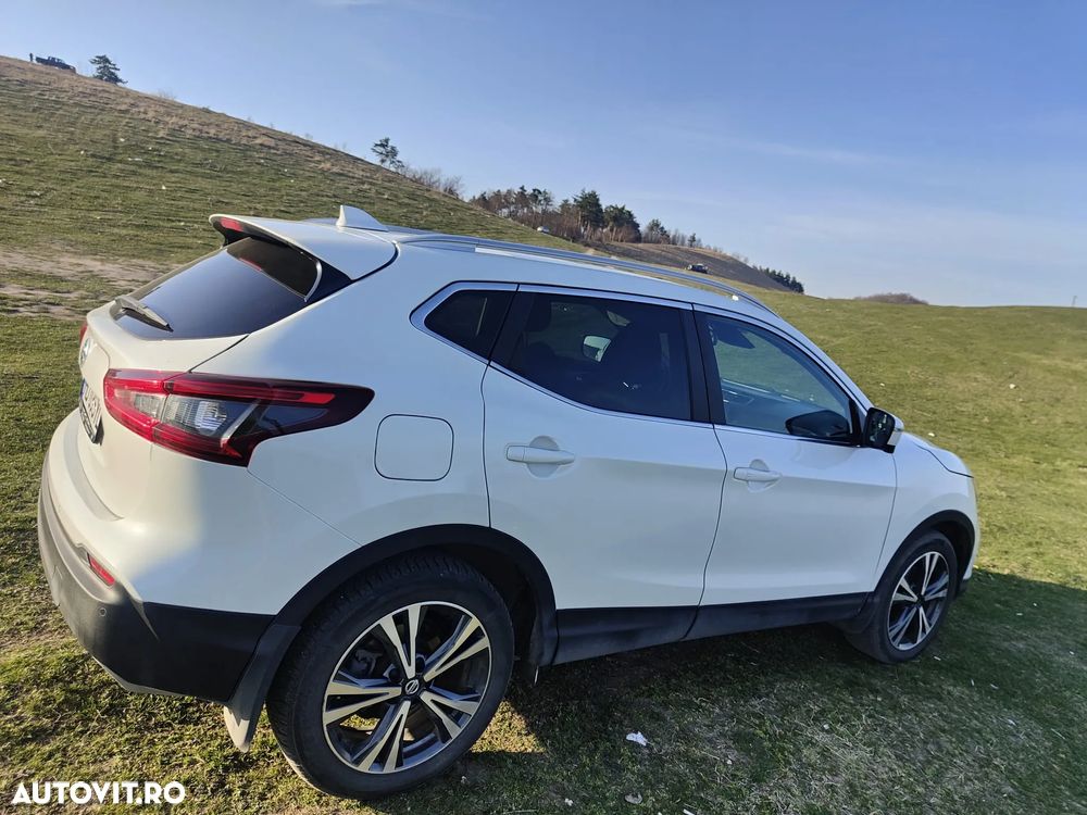 Nissan Qashqai 1.3 DIG-T DCT SHIRO - 3