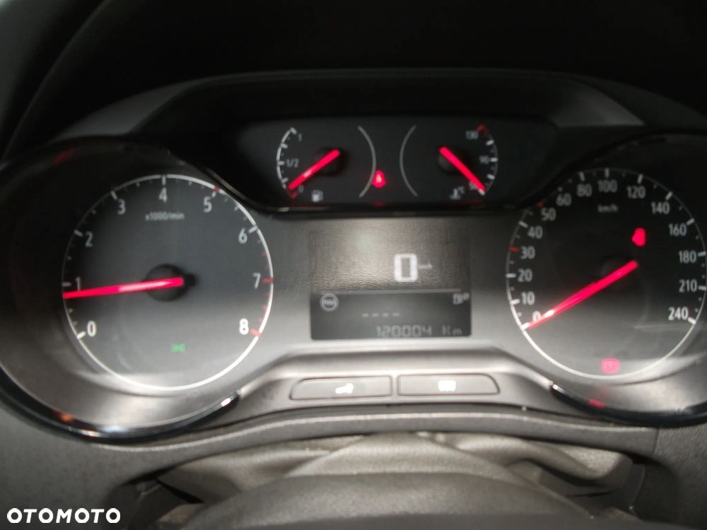Opel Crossland X - 15