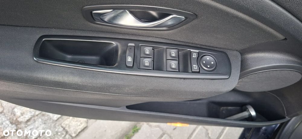 Renault Megane 1.6 16V 110 LIMITED - 18