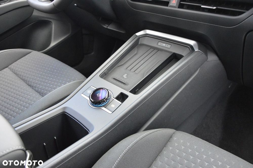 Volkswagen T-Roc - 24