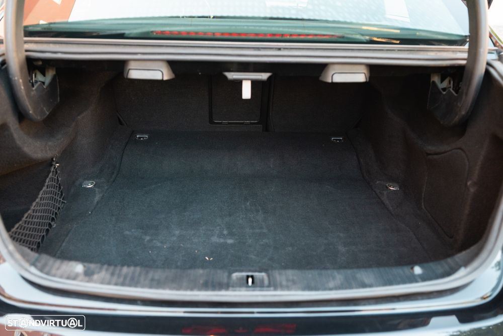 Mercedes-Benz E 300 BLUETEC Hybrid Avantgarde 107g - 60