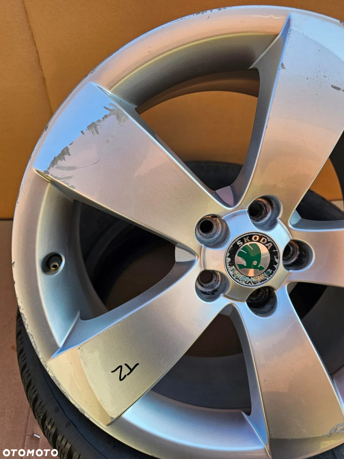 (F102) Skoda OE Rapid Roomster Fabia II Octavia / 5J7 601 025B / 7Jx17 ET41 5x100 - 2
