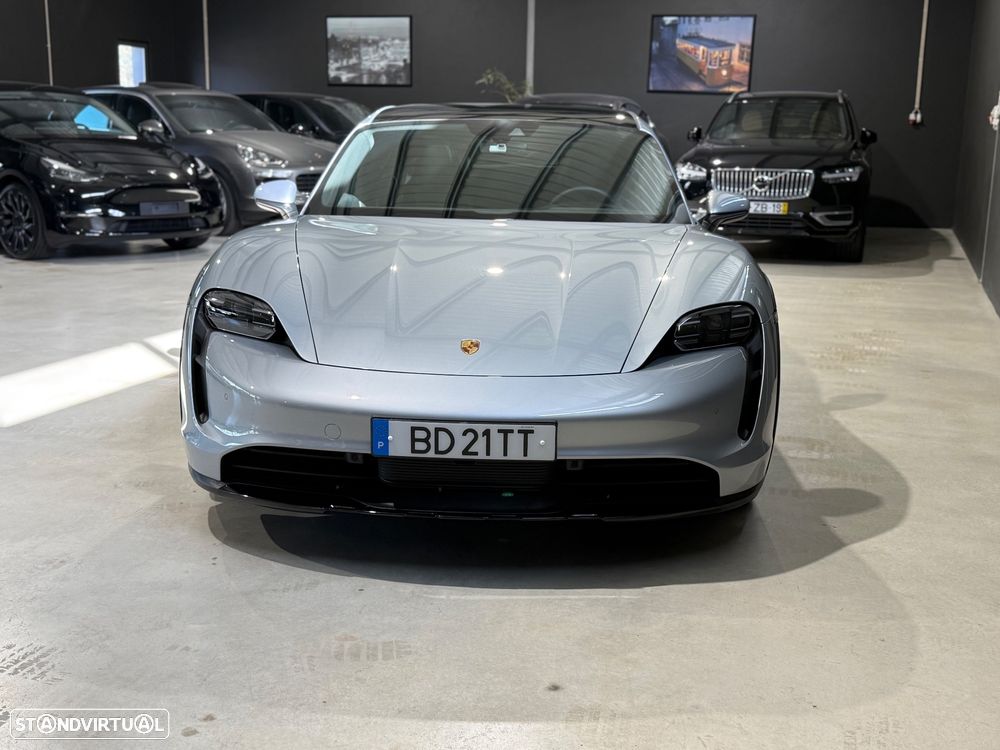 Porsche Taycan Cross Turismo 4 - 6