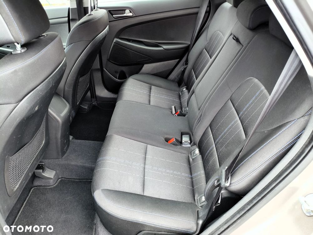 Hyundai Tucson blue 1.6 GDi 2WD Navi - 14