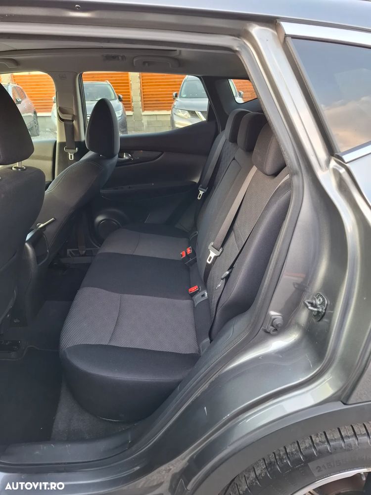 Nissan Qashqai 1.6 DCI N-Connecta - 10