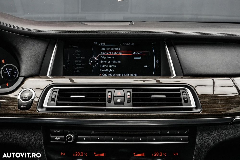 BMW Seria 7 730d - 29