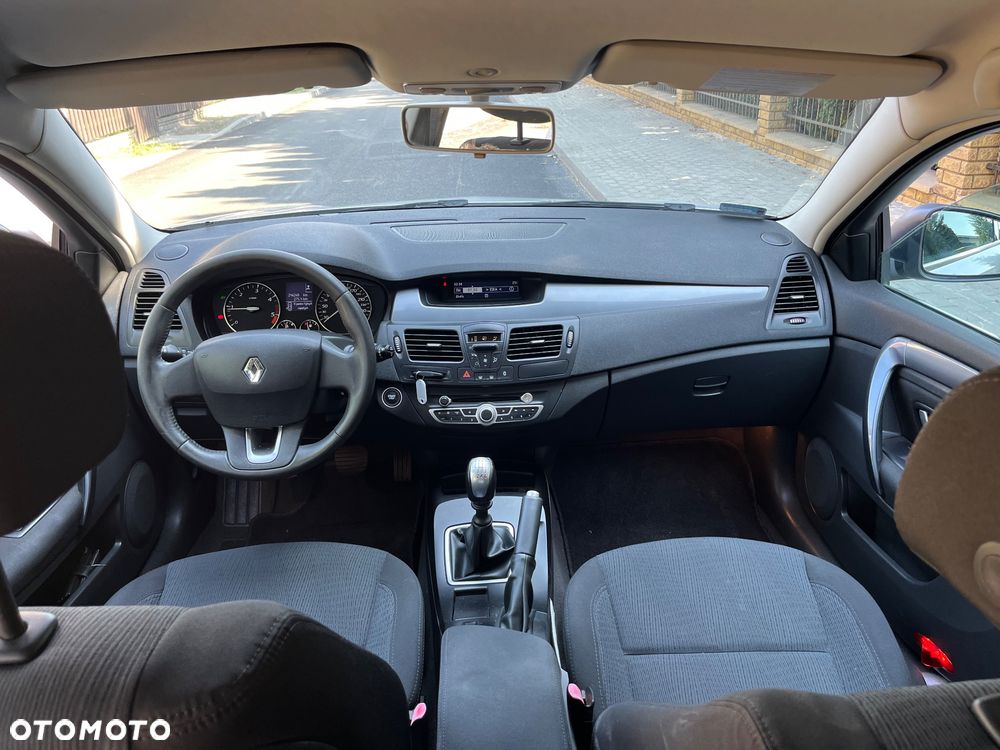 Renault Laguna 1.5 dCi Authentique - 17