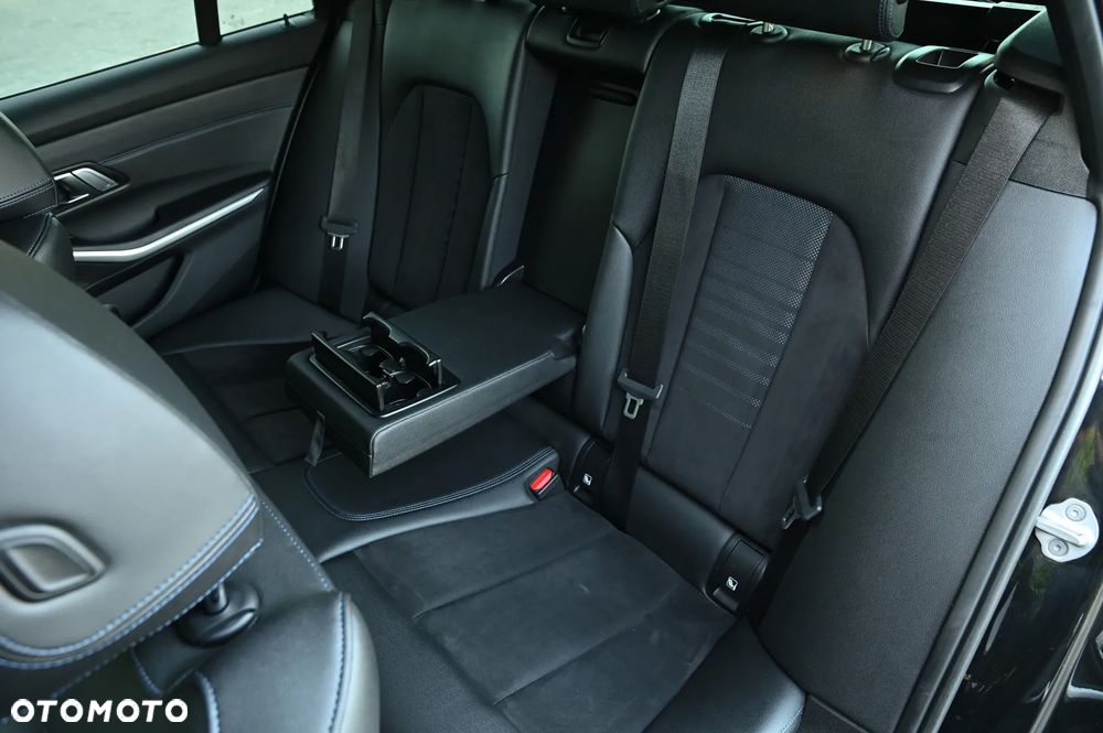 BMW Seria 3 - 22