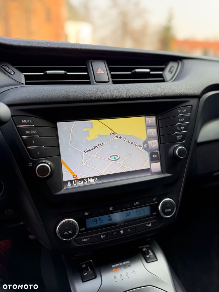 Toyota Avensis 2.0 D-4D Prestige - 7