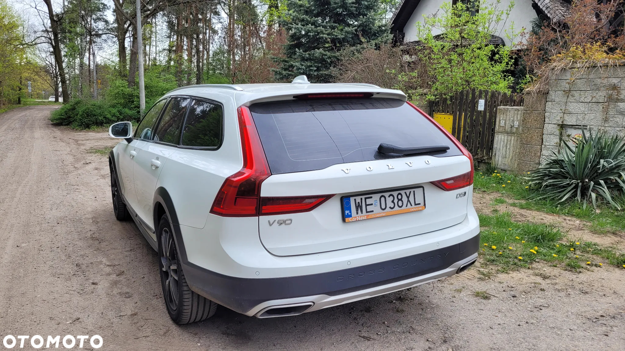 Volvo V90 D5 SCR AWD Momentum Pro - 2