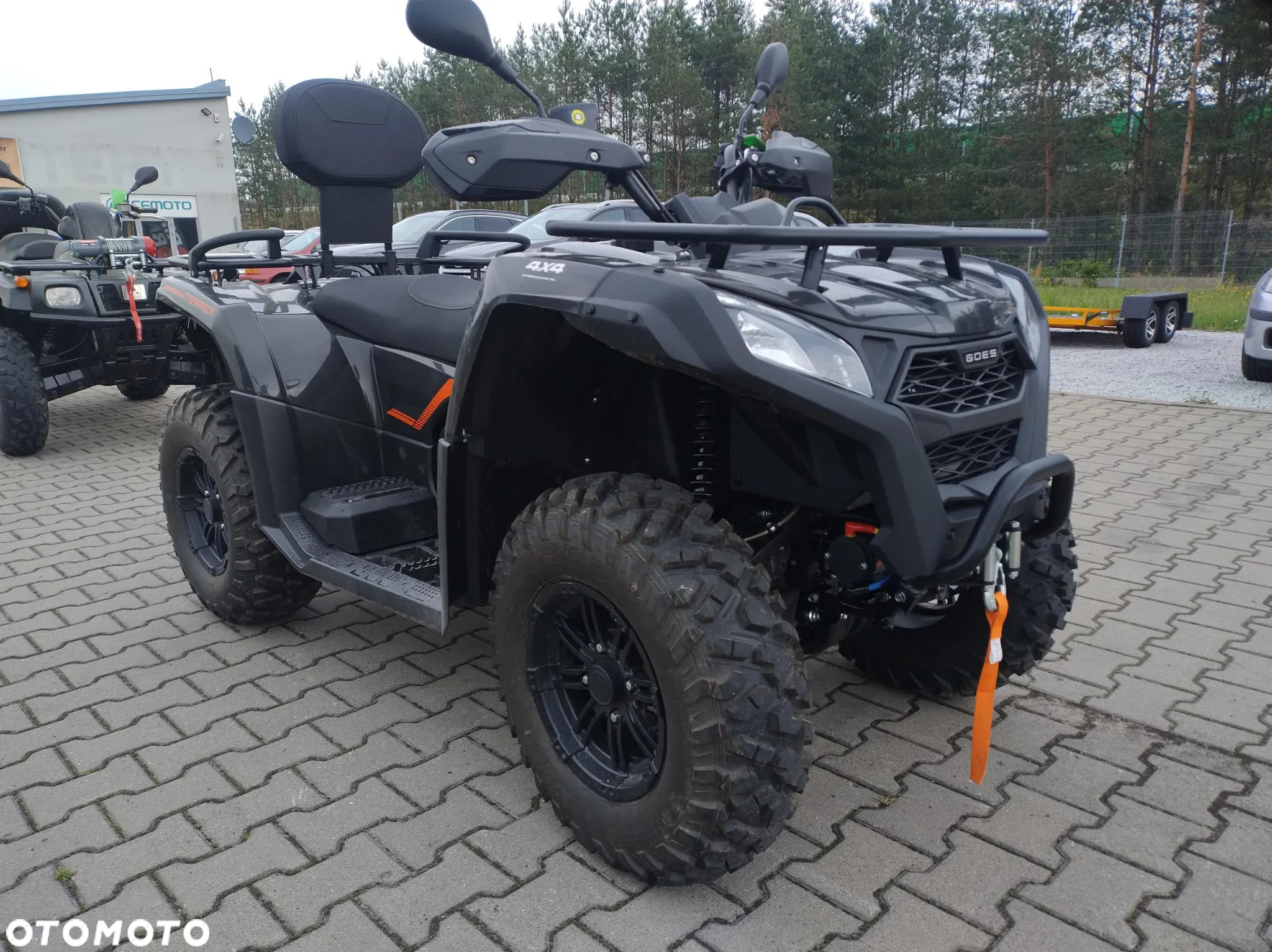 CFMoto CForce - 8
