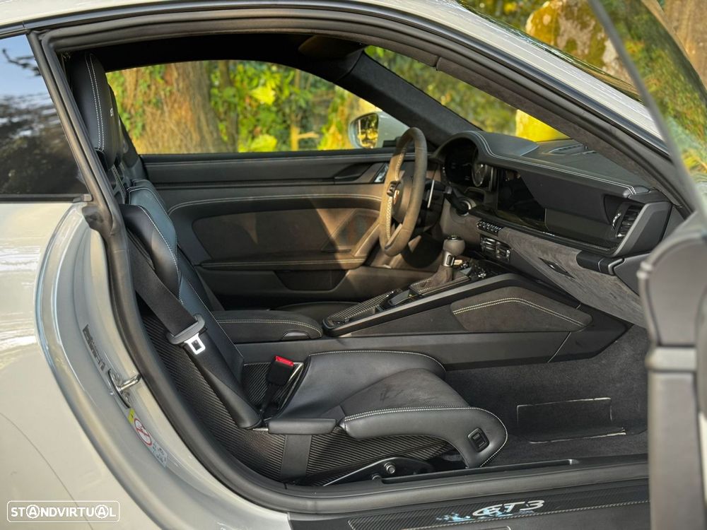 Porsche 911 (992) GT3 PDK - 22