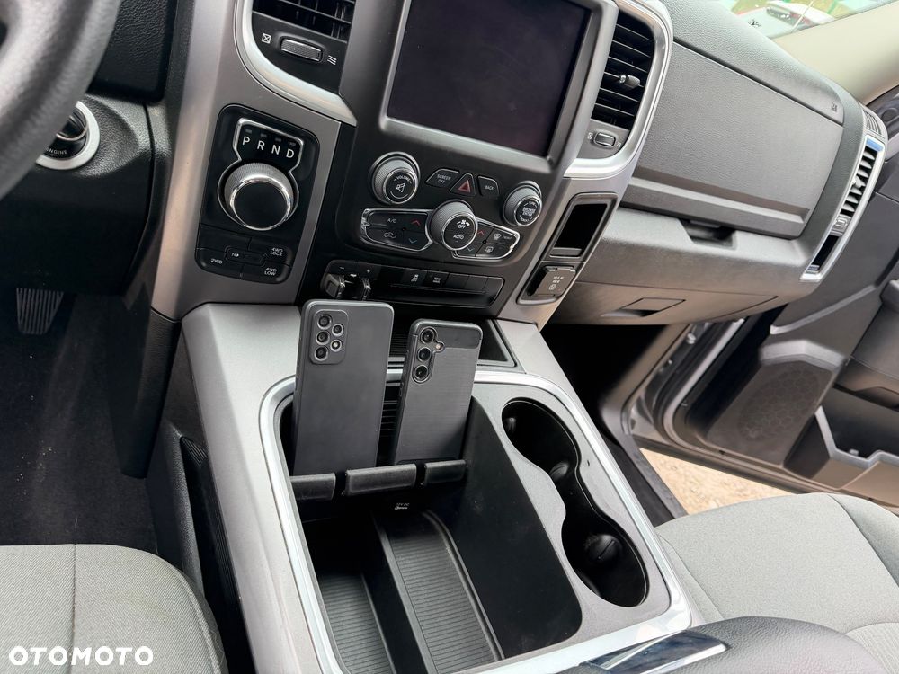 Dodge RAM 5.7 4x4 - 3