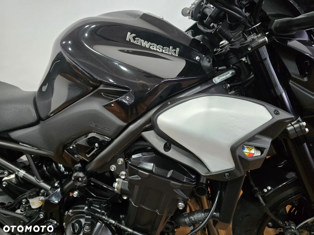 Kawasaki Z - 12