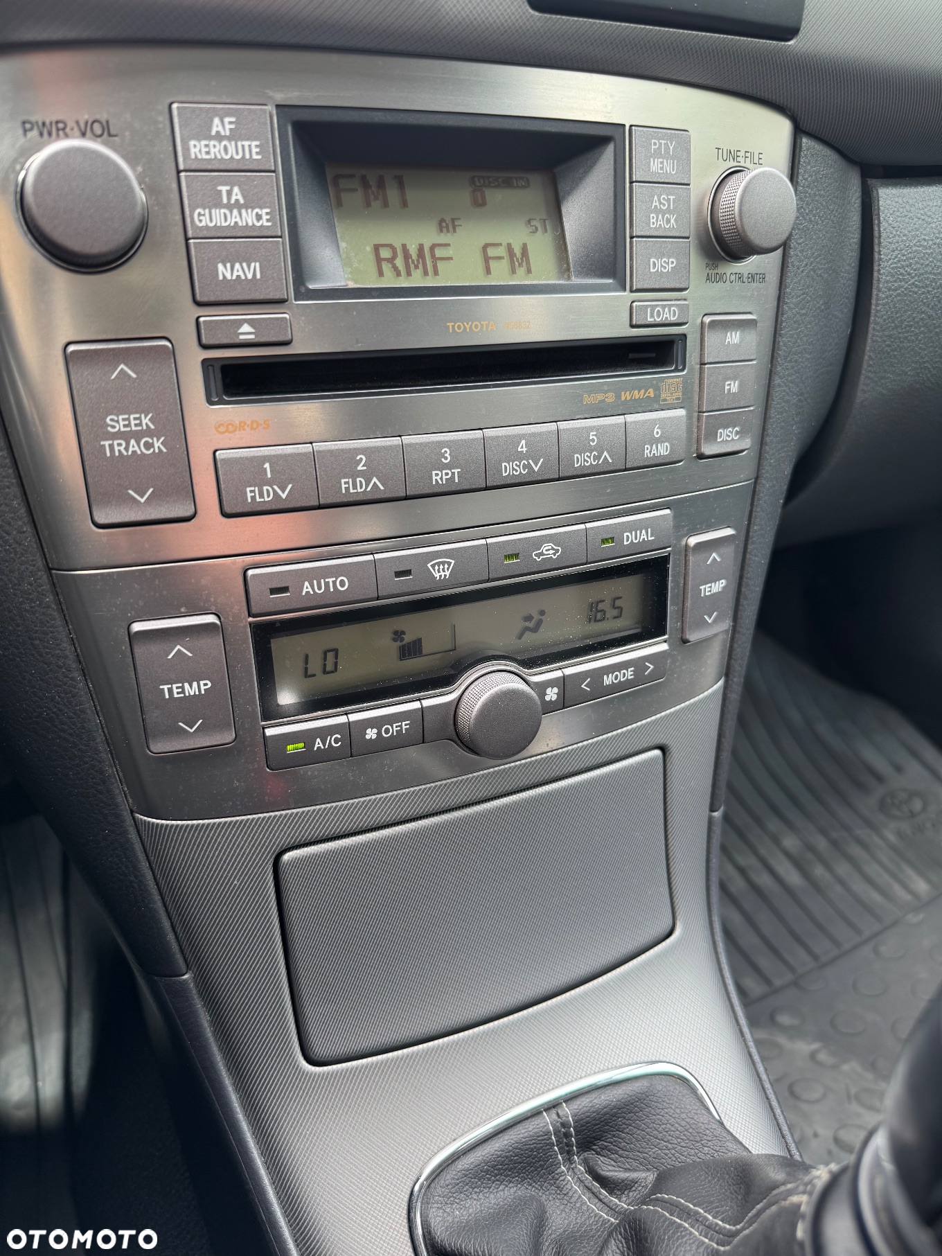 Toyota Avensis - 10