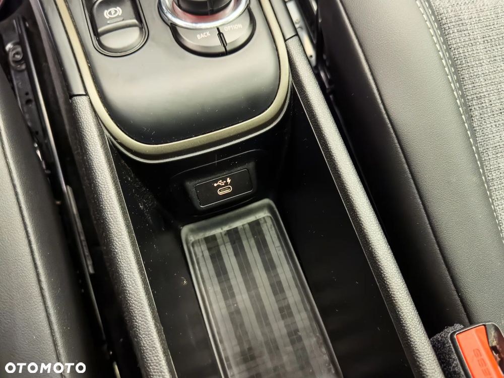 MINI Countryman One D John Cooper Works Trim - 30