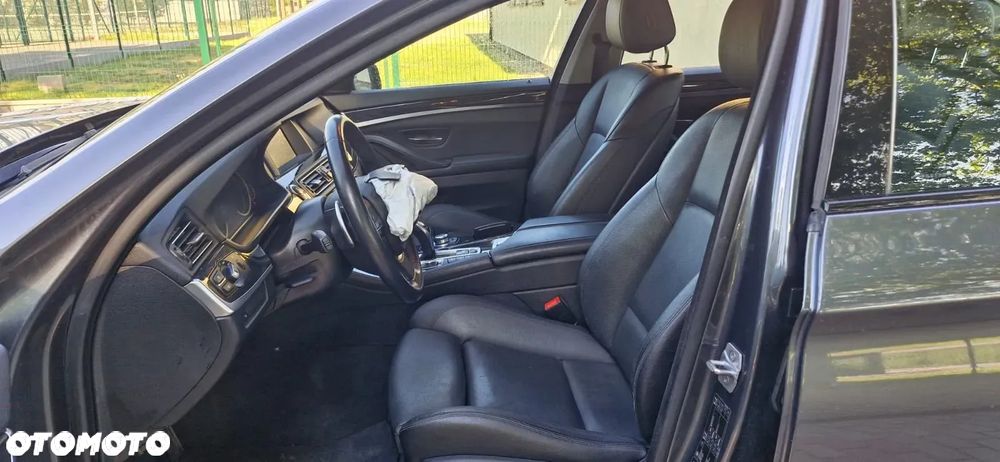 BMW Seria 5 530d xDrive Sport-Aut Luxury Line - 9