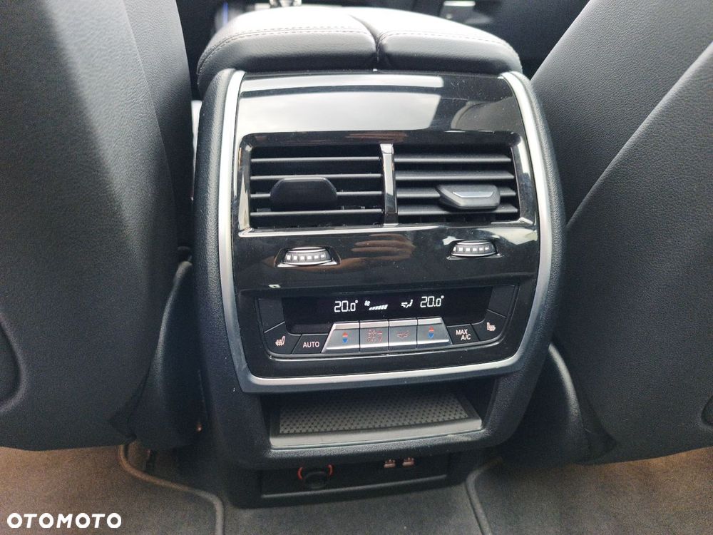 BMW X7 xDrive40d mHEV sport - 11