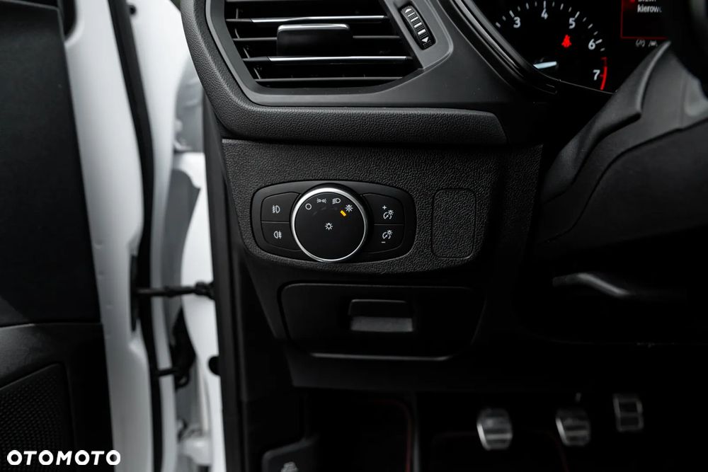 Ford Focus 1.0 EcoBoost Start-Stopp-System ST-LINE STYLE - 30