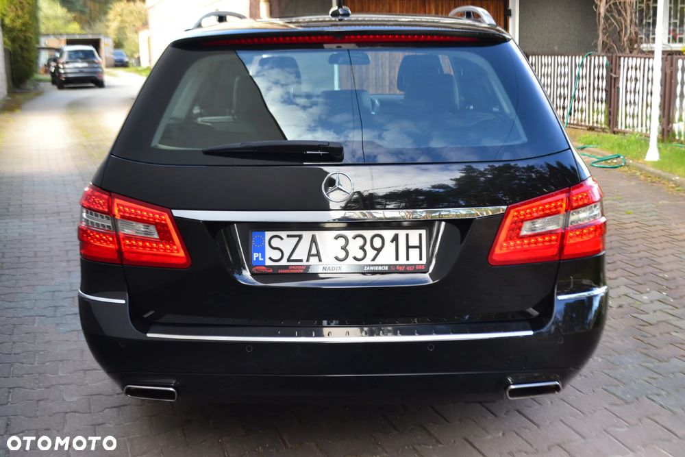 Mercedes-Benz Klasa E - 9