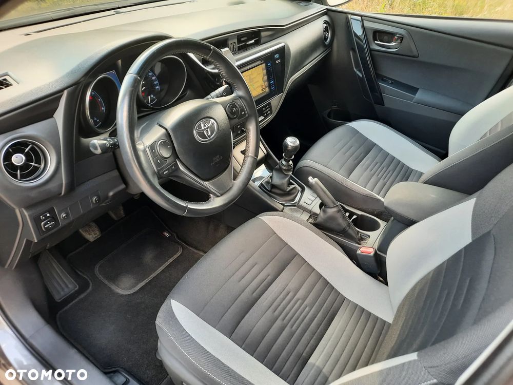 Toyota Auris 1.6 Comfort - 8