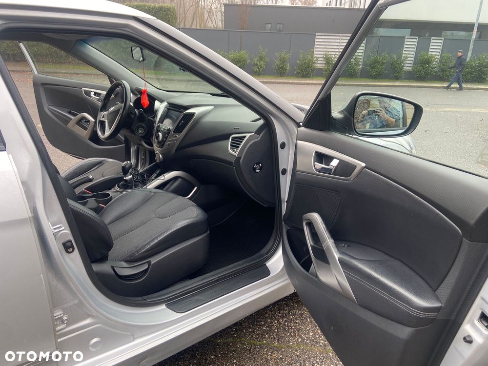 Hyundai Veloster 1.6 GDI Premium - 9