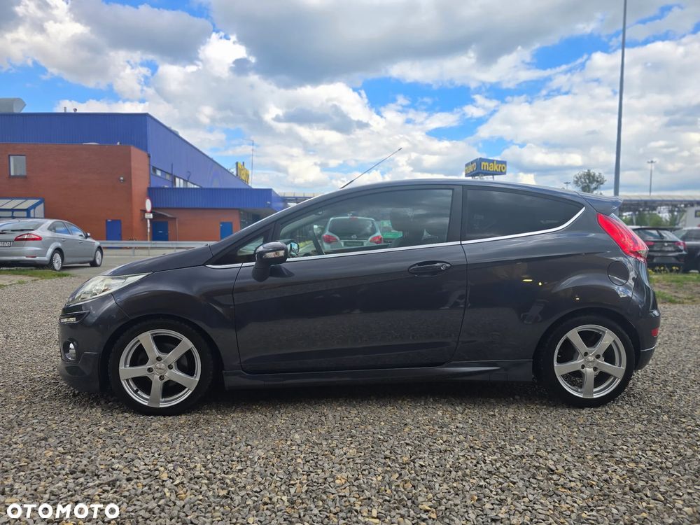 Ford Fiesta - 2