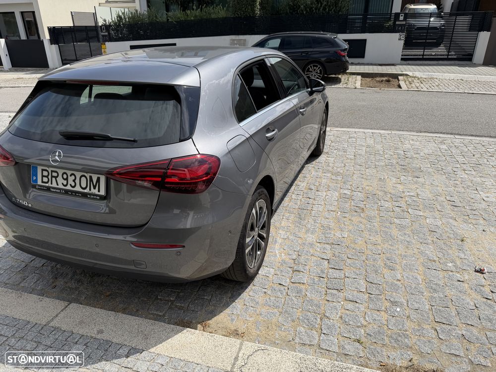 Mercedes-Benz A 250 e - 11