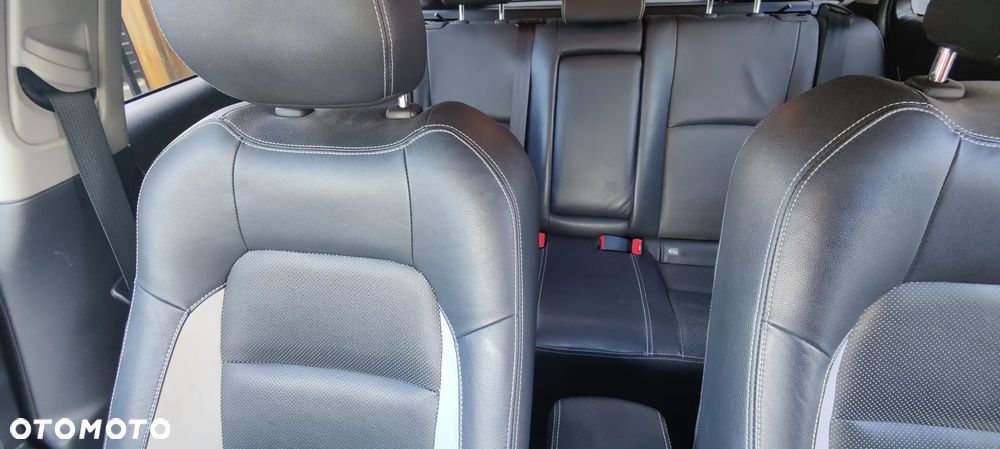 Toyota Avensis 2.0 Prestige MS - 26