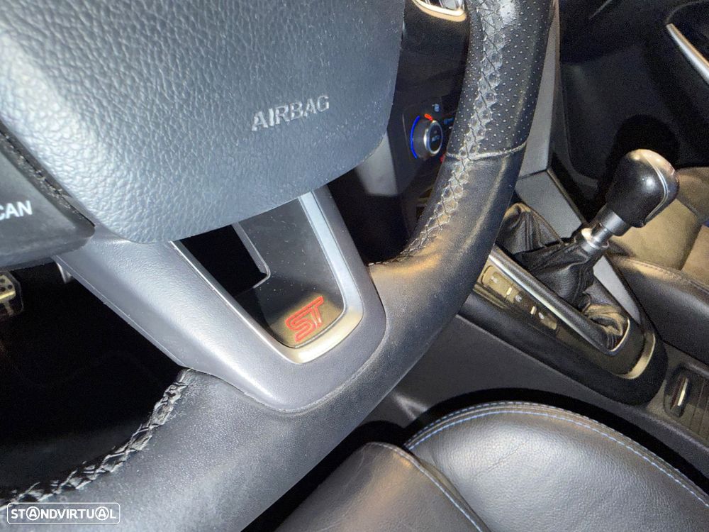 Ford Focus SW 2.0 TDCi ST-2 - 41