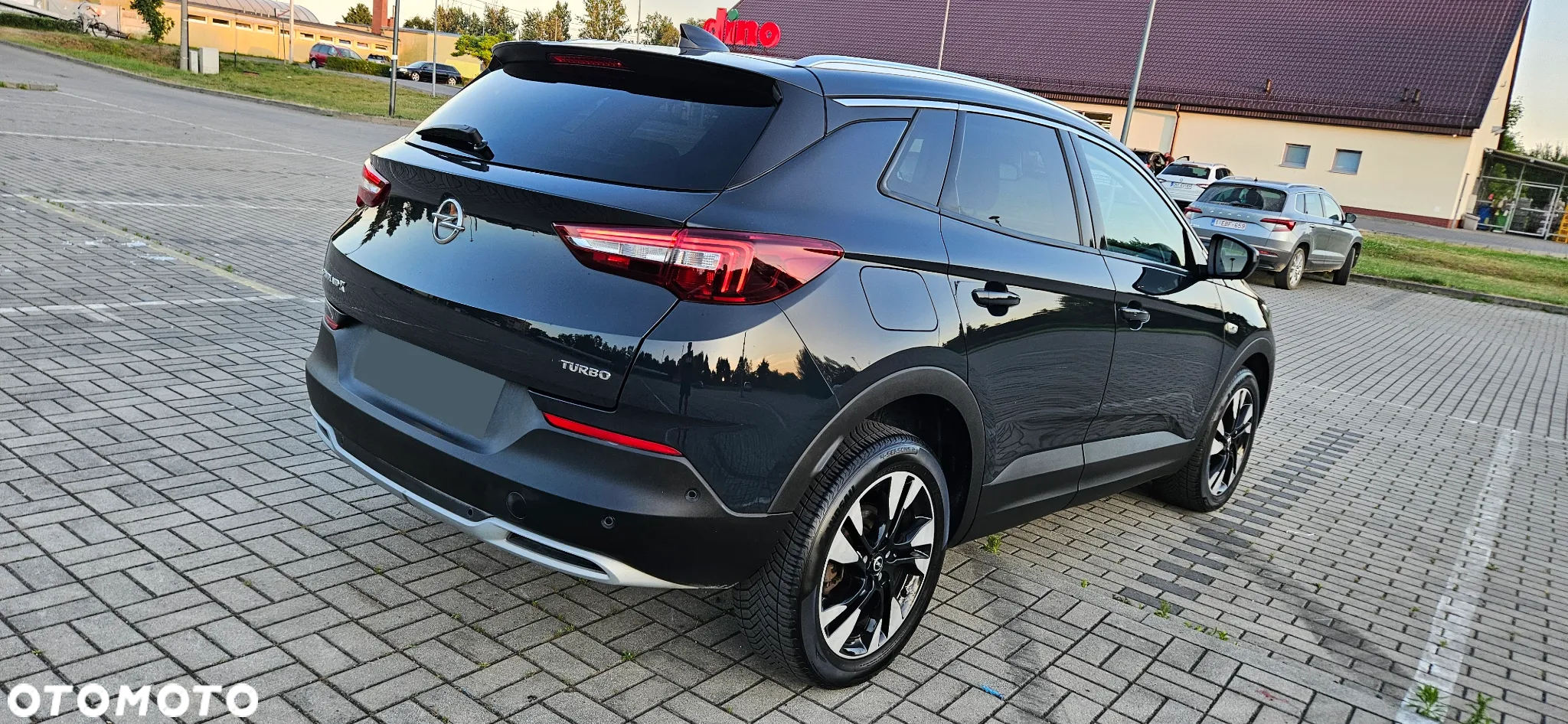 Opel Grandland X 1.2 Start/Stop Automatik Business INNOVATION - 3
