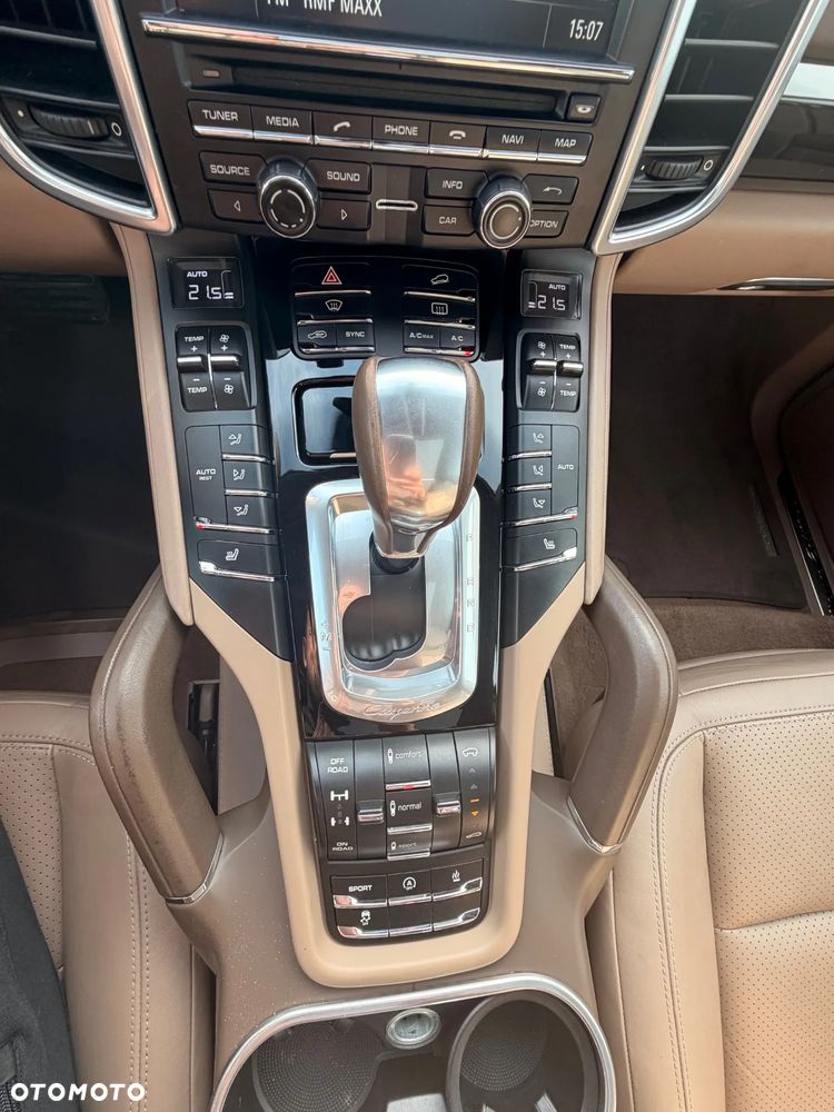 Porsche Cayenne Diesel Platinum Edition - 15