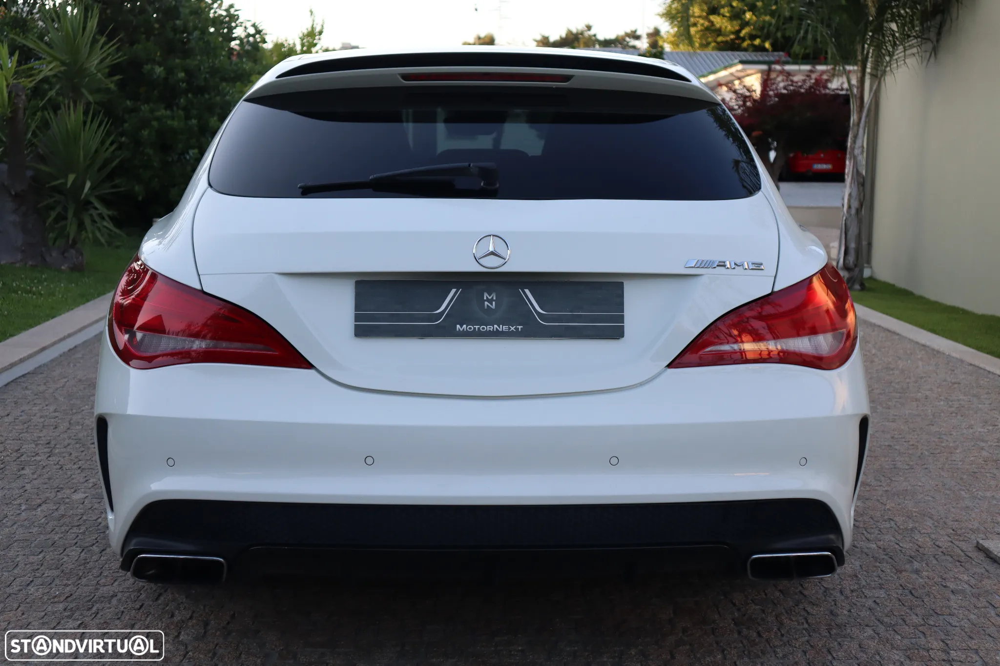 Mercedes-Benz CLA 45 AMG Shooting Brake 4Matic 7G-DCT - 10