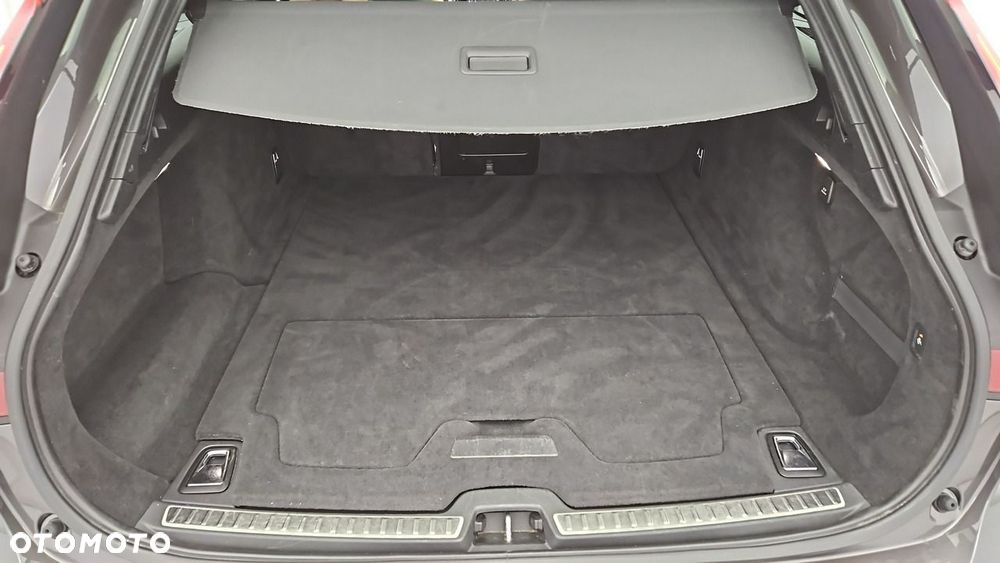 Volvo V90 Cross Country B5 D AWD Core - 23