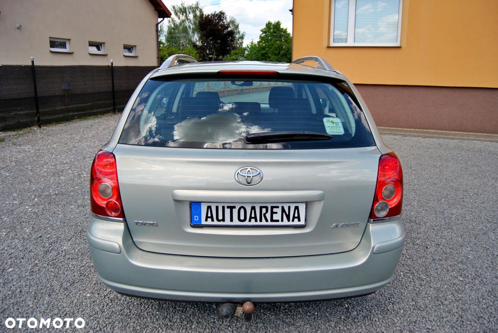 Toyota Avensis 1.8 VVT-i Sol - 8