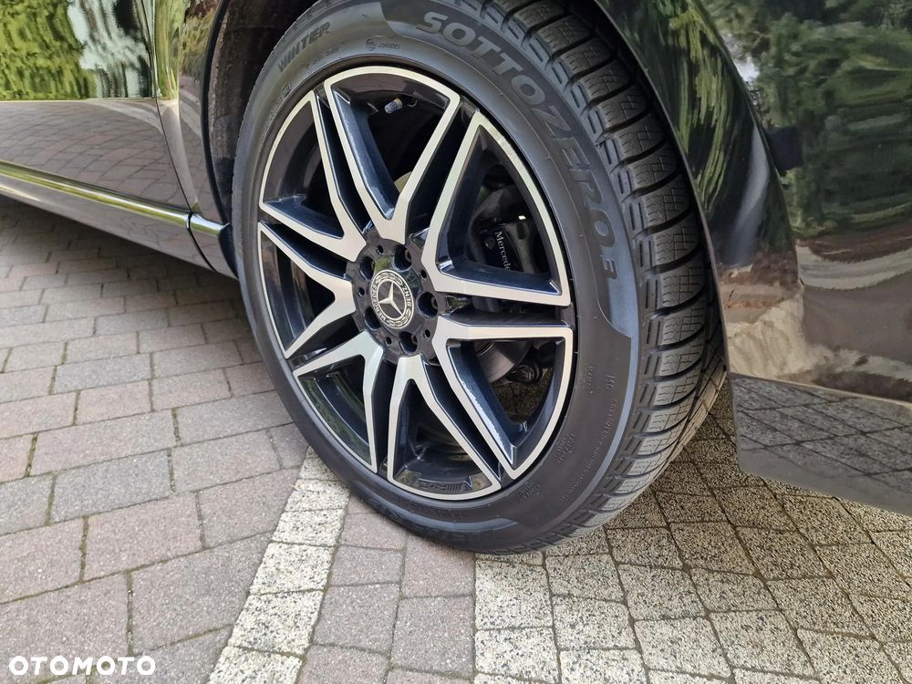 Mercedes-Benz Klasa V - 14