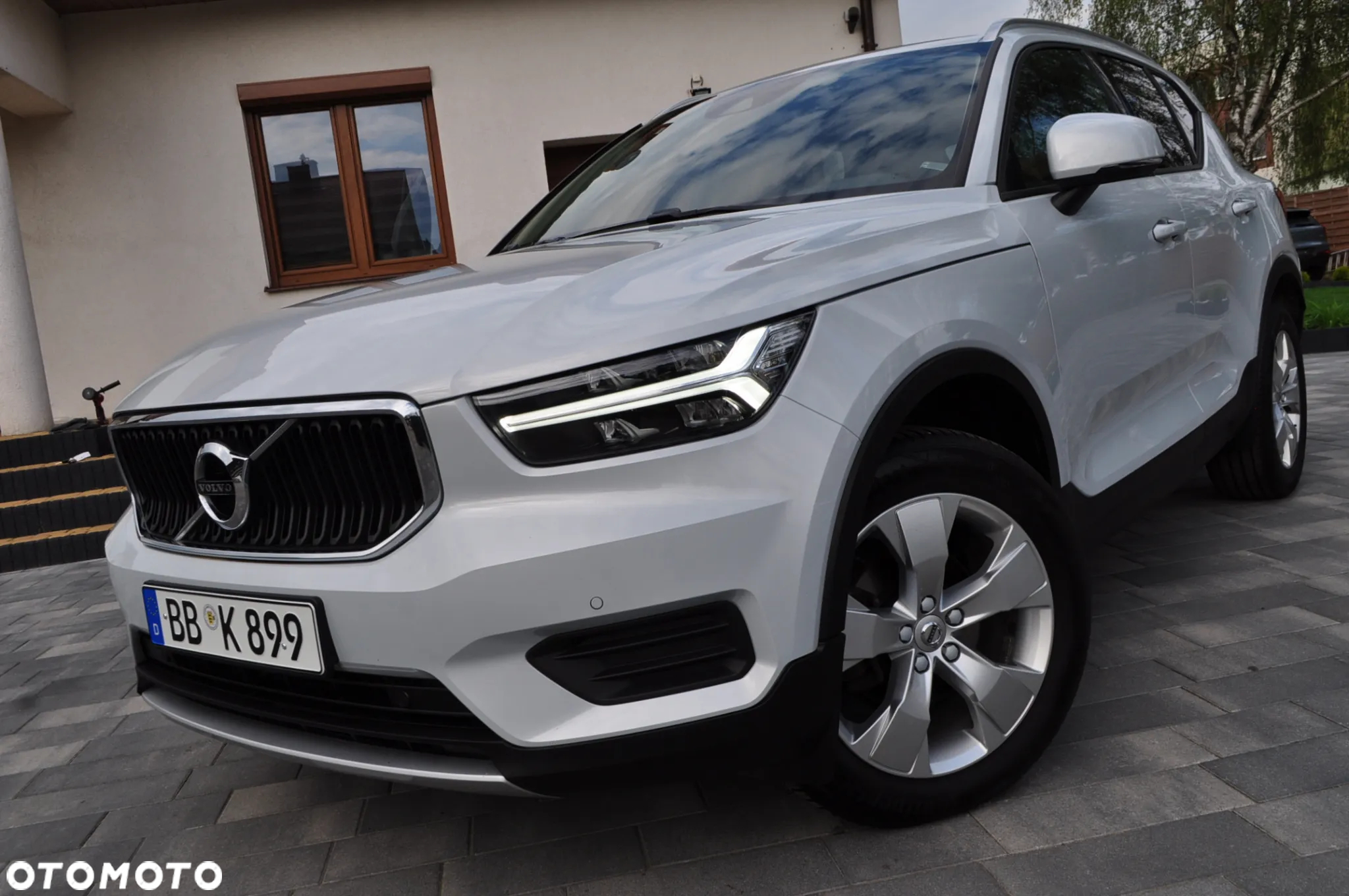 Volvo XC 40 D3 AWD Momentum Pro - 12