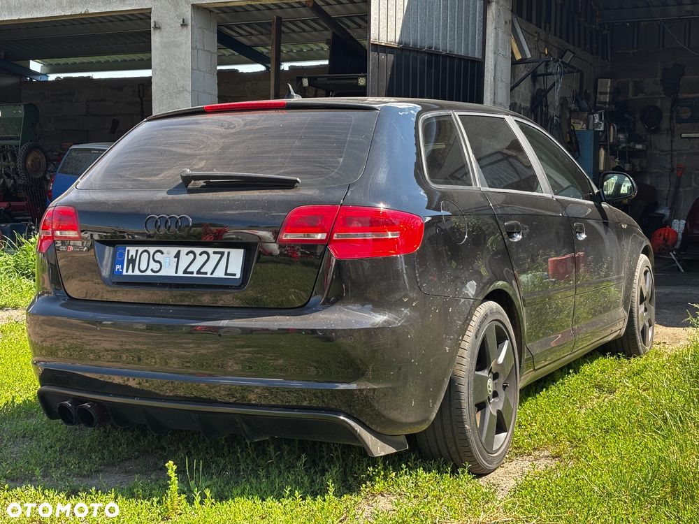 Audi A3 Sportback 1.8 TFSI quattro Attraction - 4