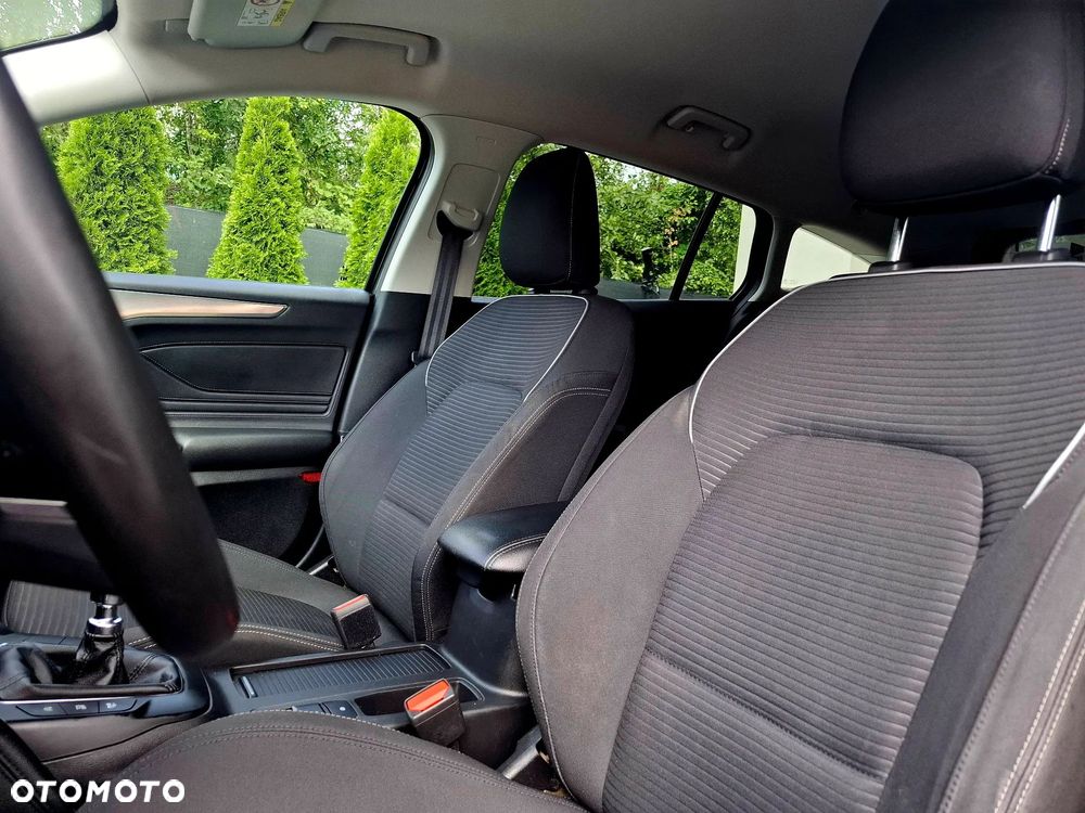Ford Focus 1.5 EcoBlue STart-Stopp-System TITANIUM X - 23