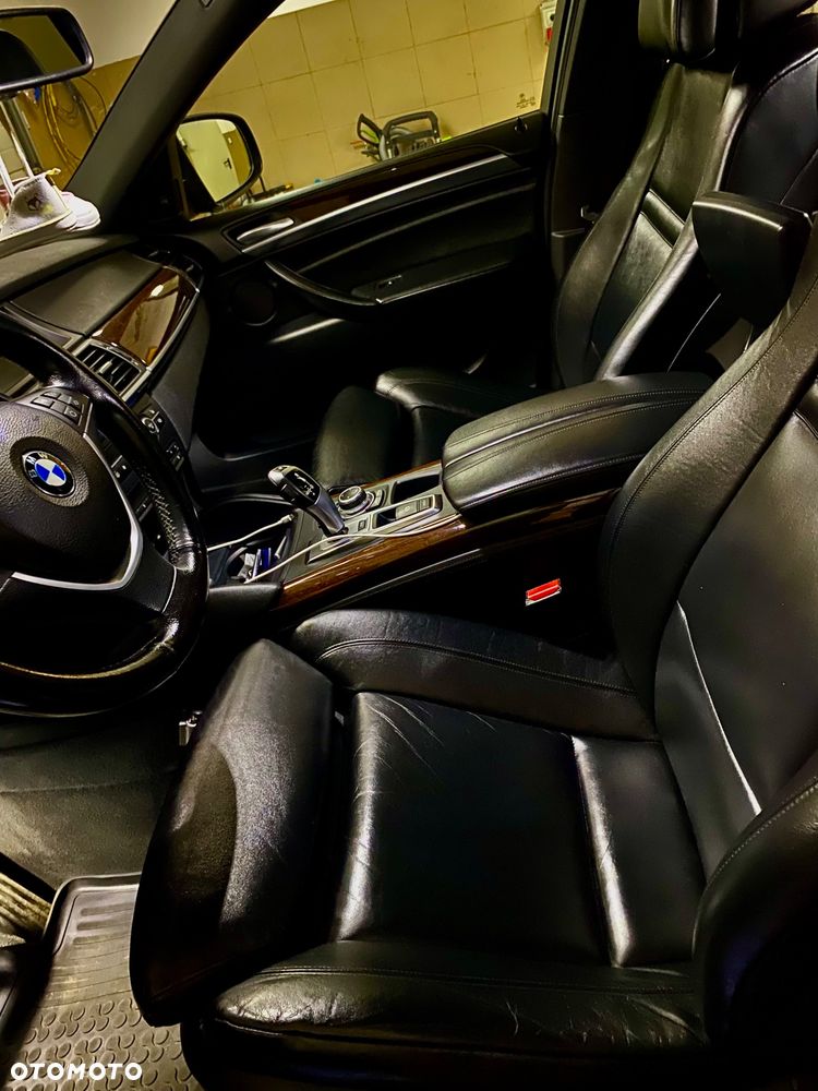 BMW X6 xDrive40d - 25