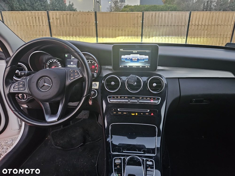 Mercedes-Benz Klasa C 180 9G-TRONIC - 10
